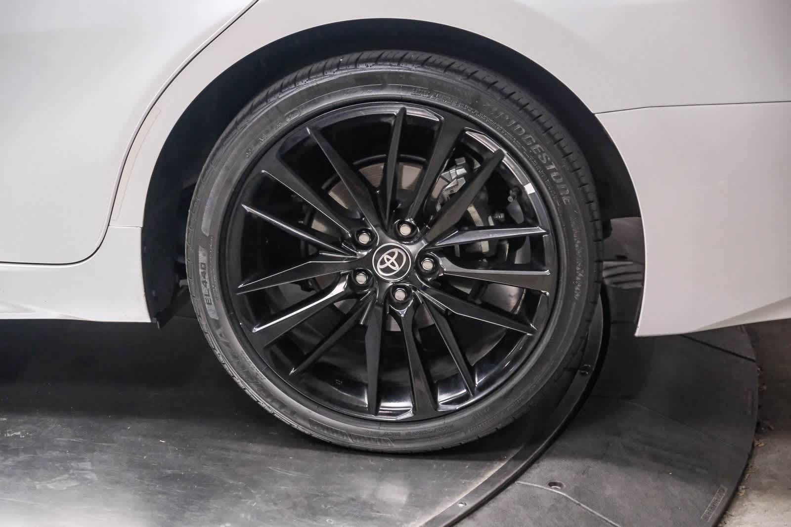 Thumbnail: 2023 Toyota Camry - 9