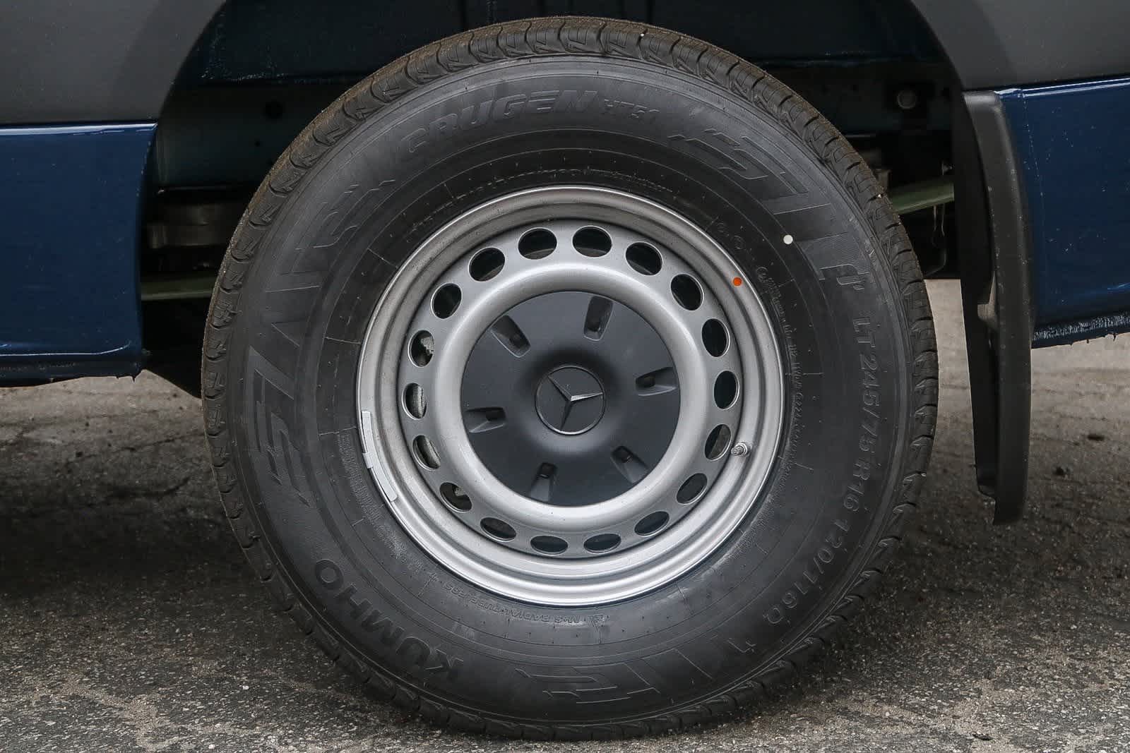 Thumbnail: 2025 Mercedes-Benz eSprinter - 10