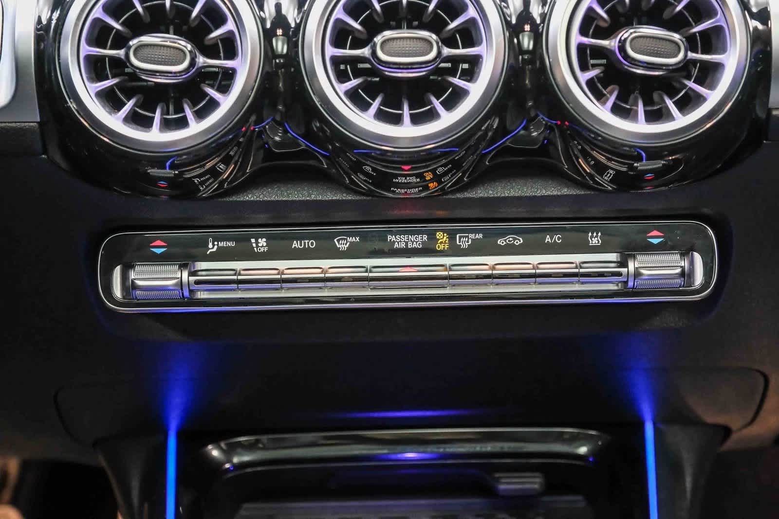 Thumbnail: 2023 Mercedes-Benz EQB - 16