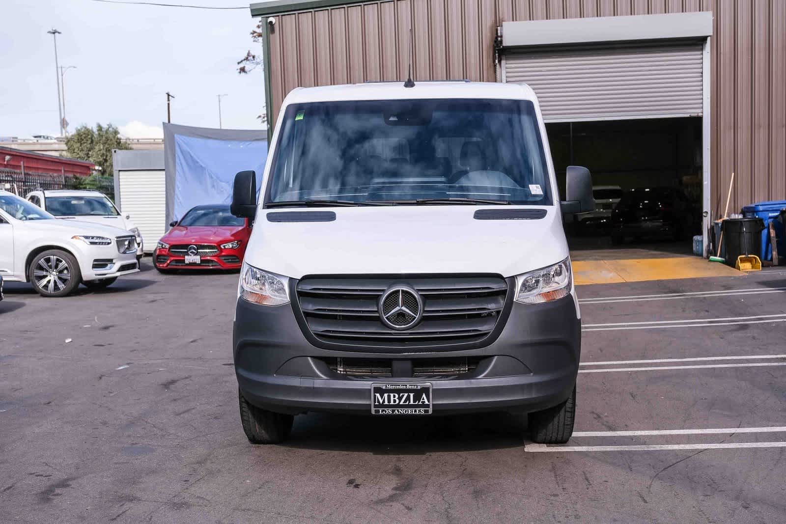 Thumbnail: 2023 Mercedes-Benz Sprinter - 2