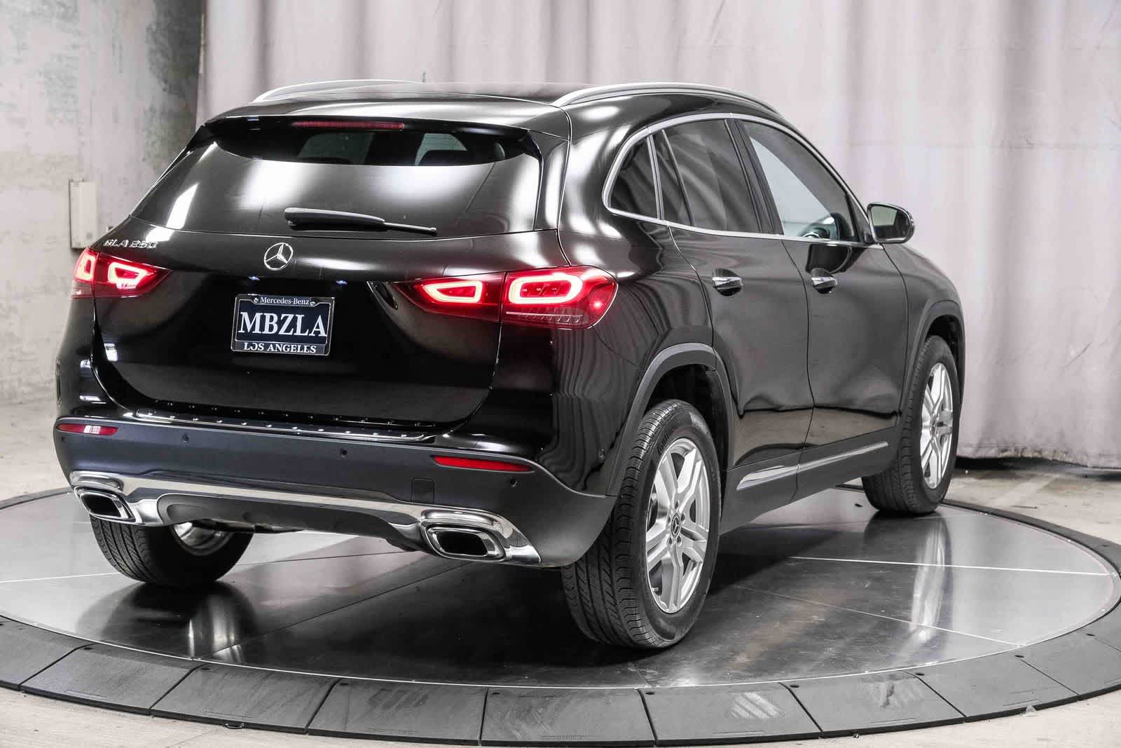 Thumbnail: 2022 Mercedes-Benz GLA - 3