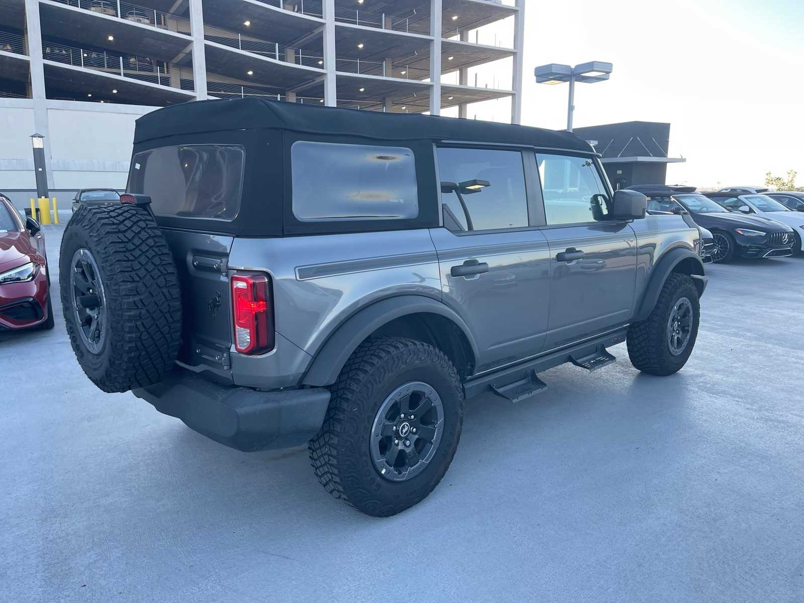 Thumbnail: 2023 Ford Bronco - 31