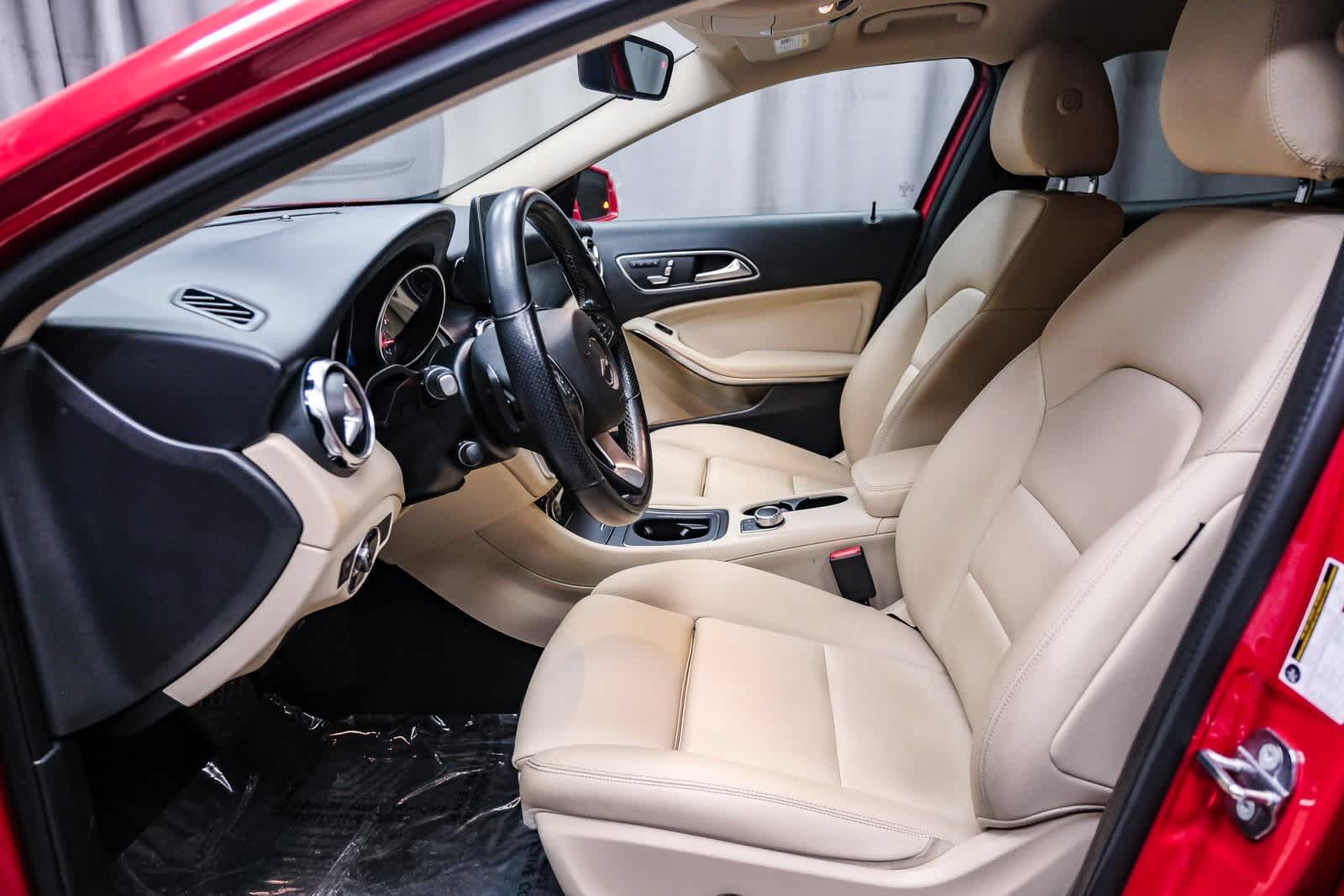 Thumbnail: 2019 Mercedes-Benz GLA - 21