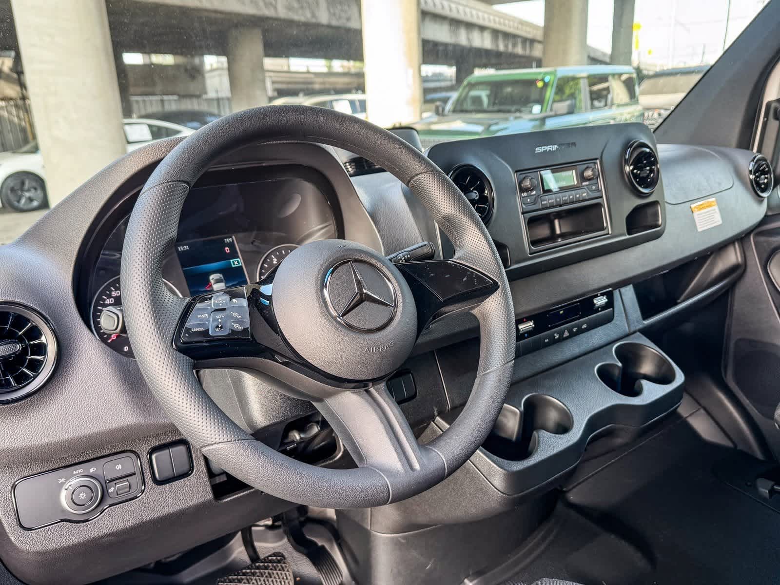 Thumbnail: 2026 Mercedes-Benz Sprinter - 12