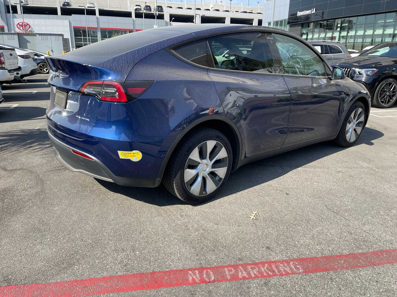 Thumbnail: 2022 Tesla Model Y - 3