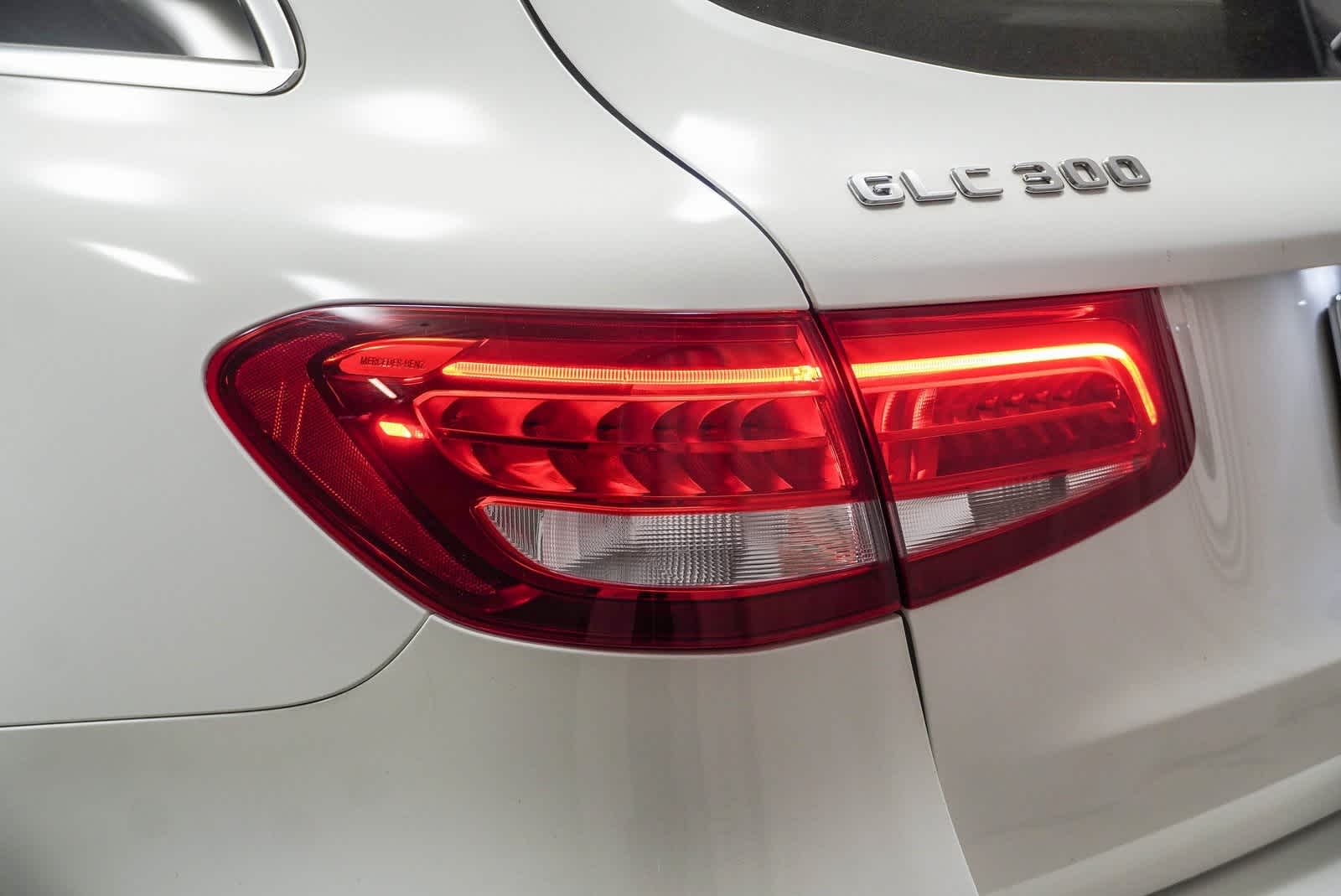 Thumbnail: 2017 Mercedes-Benz GLC - 11