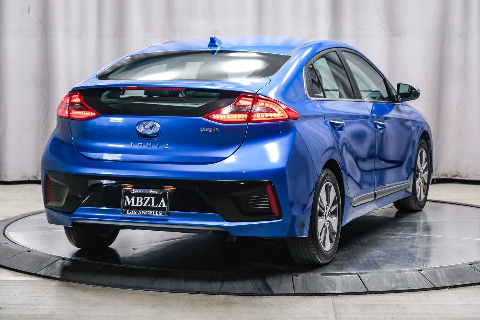 Thumbnail: 2018 Hyundai Ioniq - 4