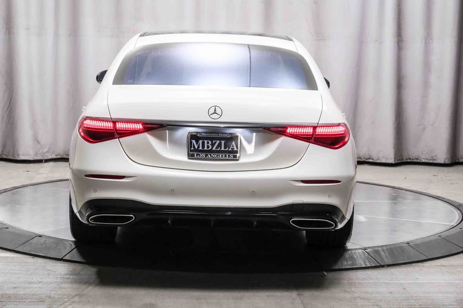 Thumbnail: 2022 Mercedes-Benz S-Class - 3