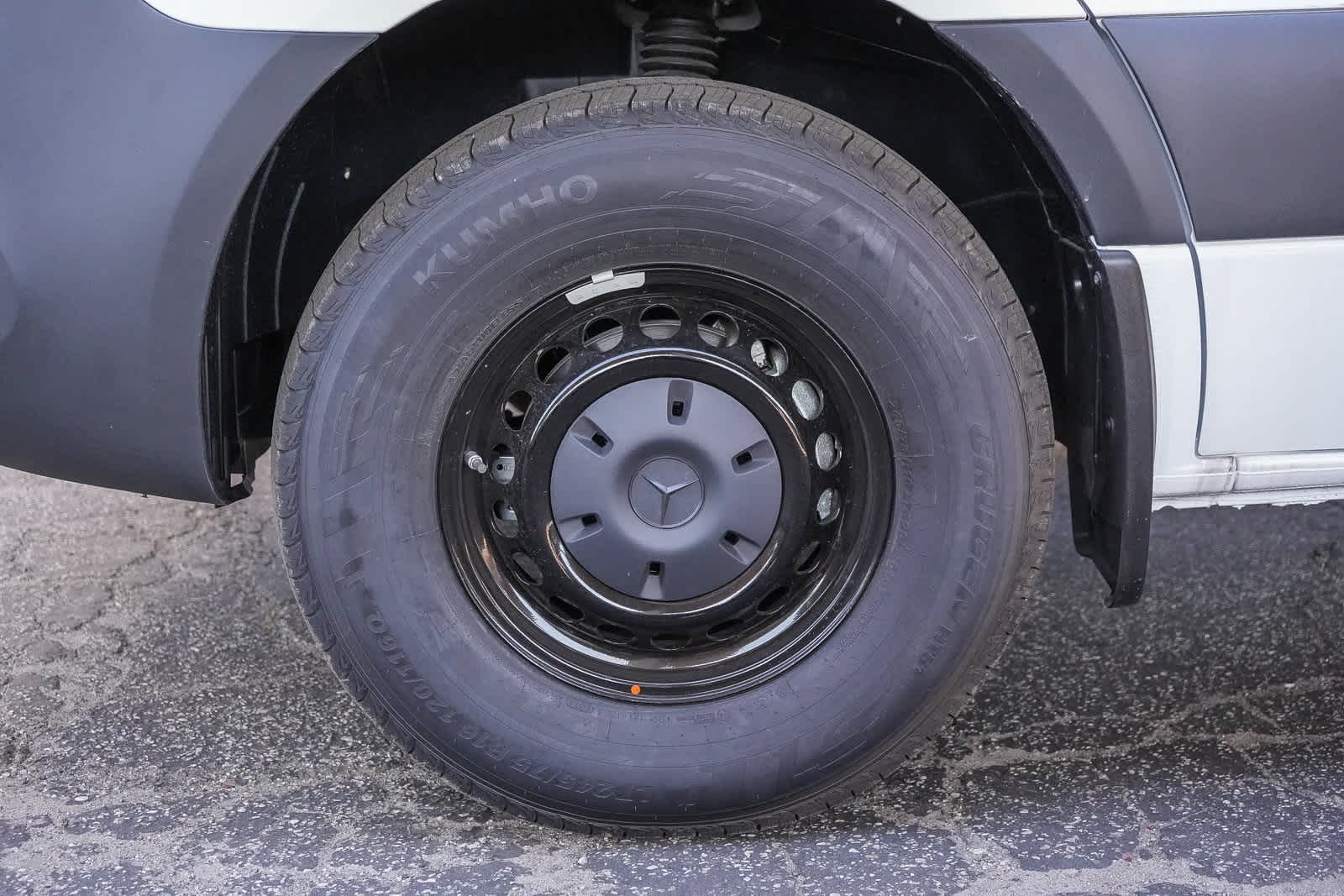 Thumbnail: 2025 Mercedes-Benz Sprinter - 11