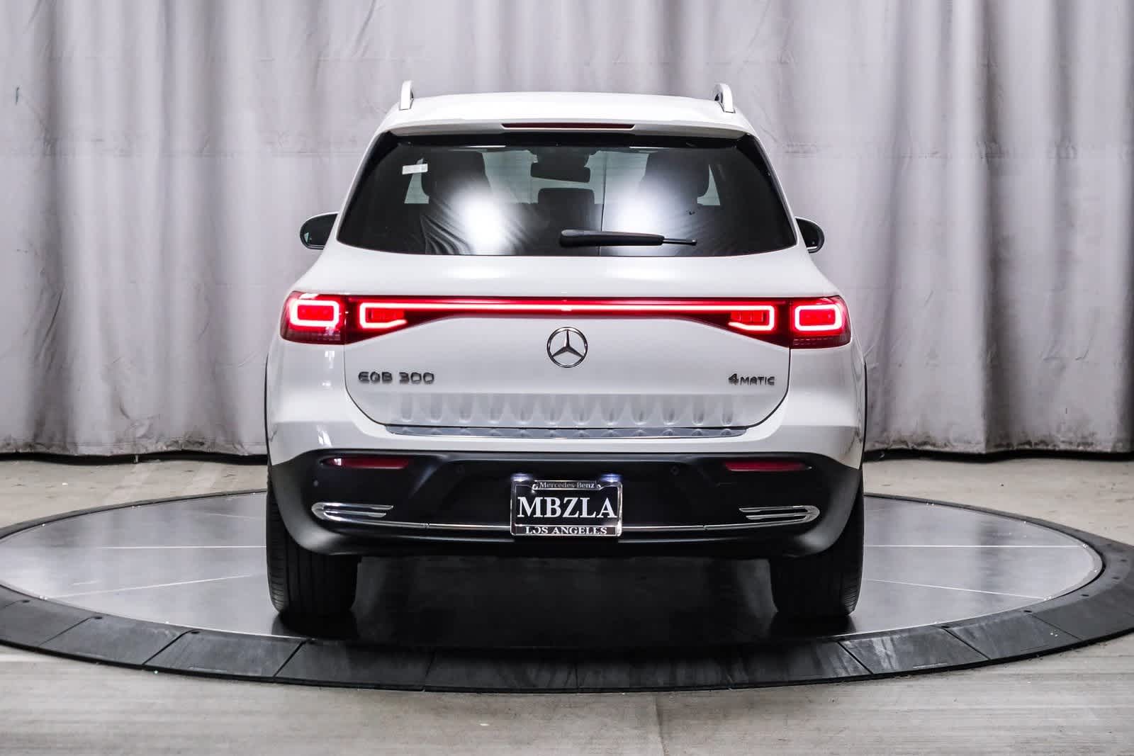 Thumbnail: 2023 Mercedes-Benz EQB - 3