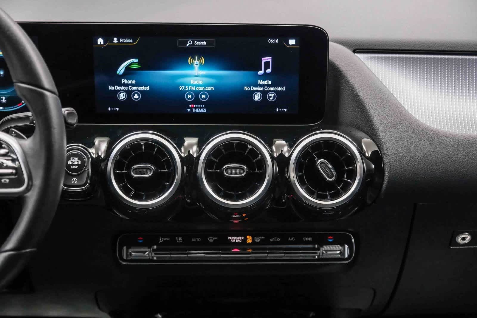 Thumbnail: 2023 Mercedes-Benz GLA - 14