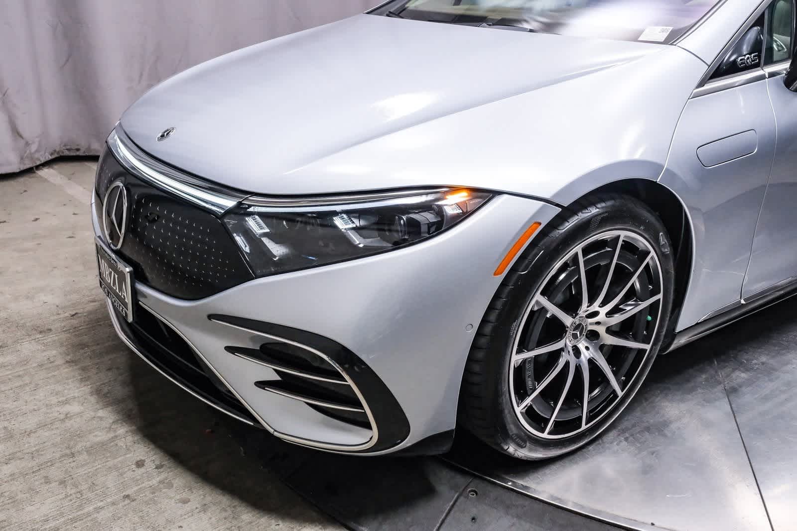 Thumbnail: 2022 Mercedes-Benz EQS - 12