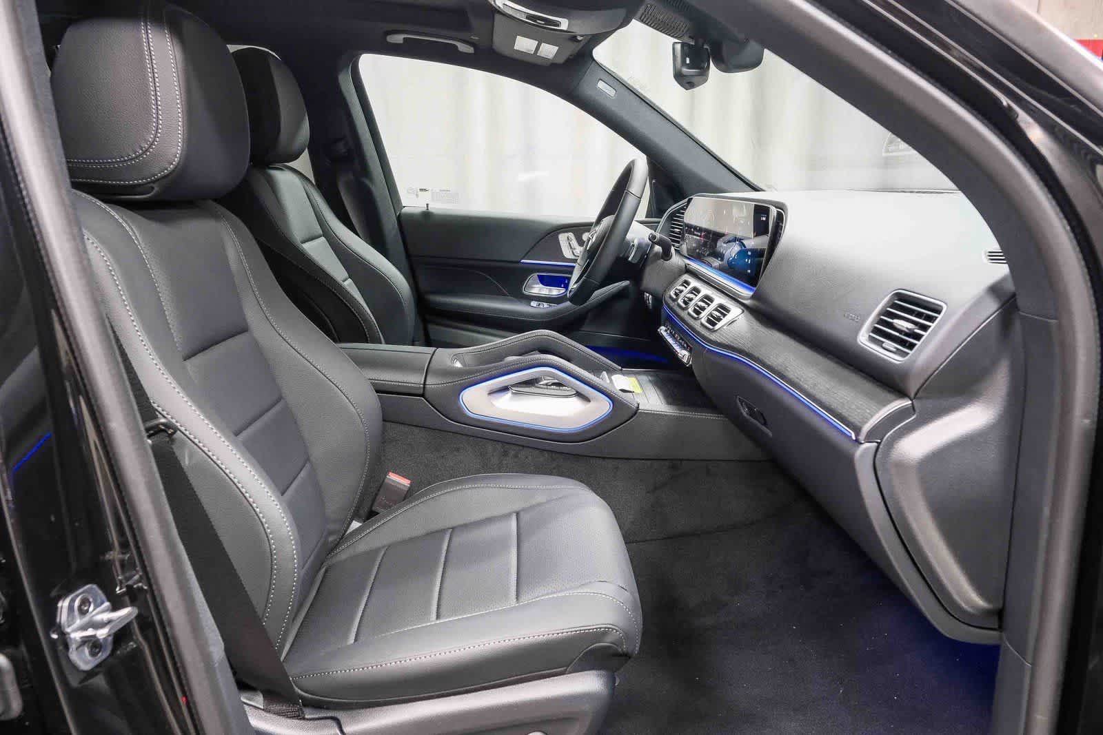 Thumbnail: 2026 Mercedes-Benz GLE - 17