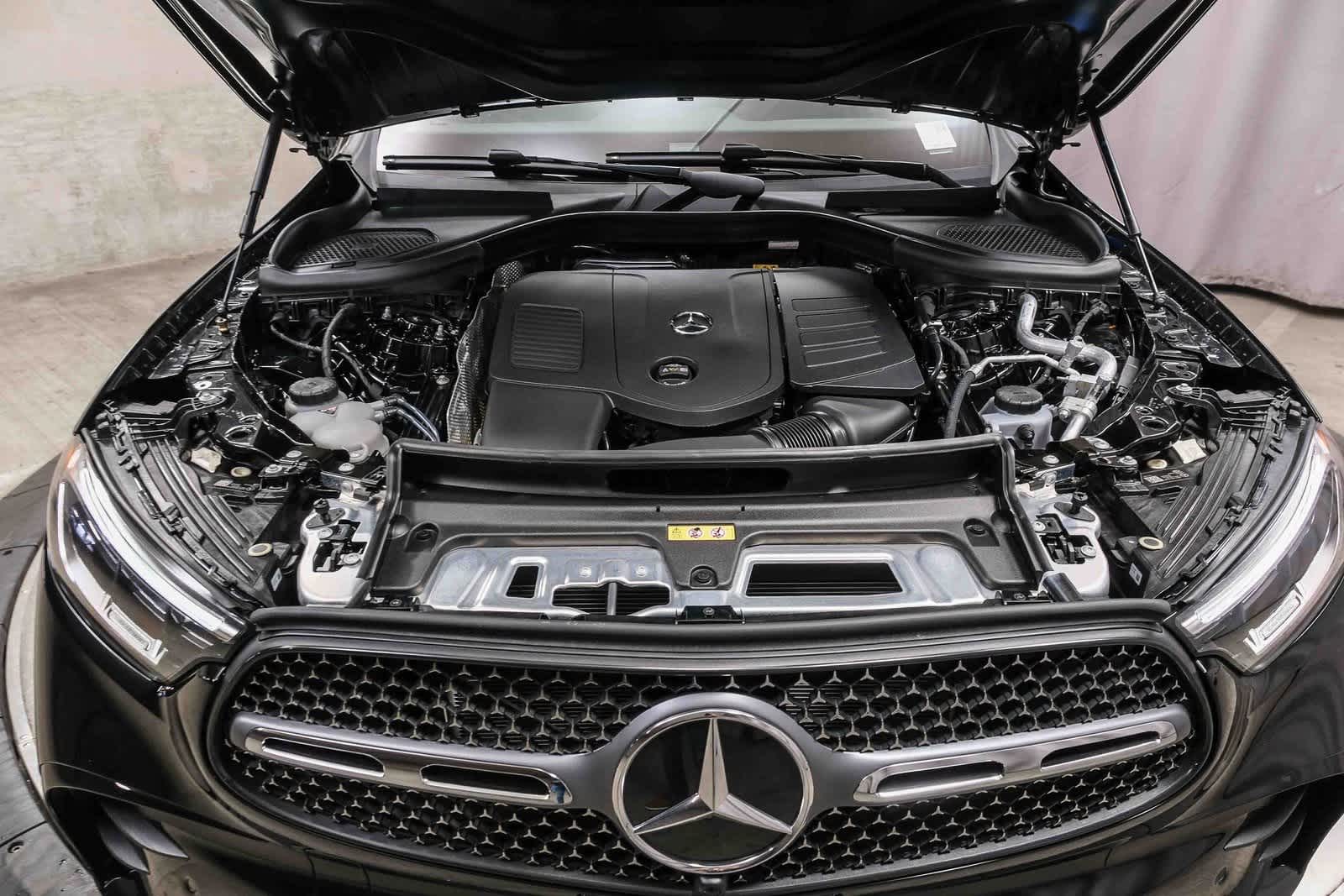 Thumbnail: 2025 Mercedes-Benz GLC - 27