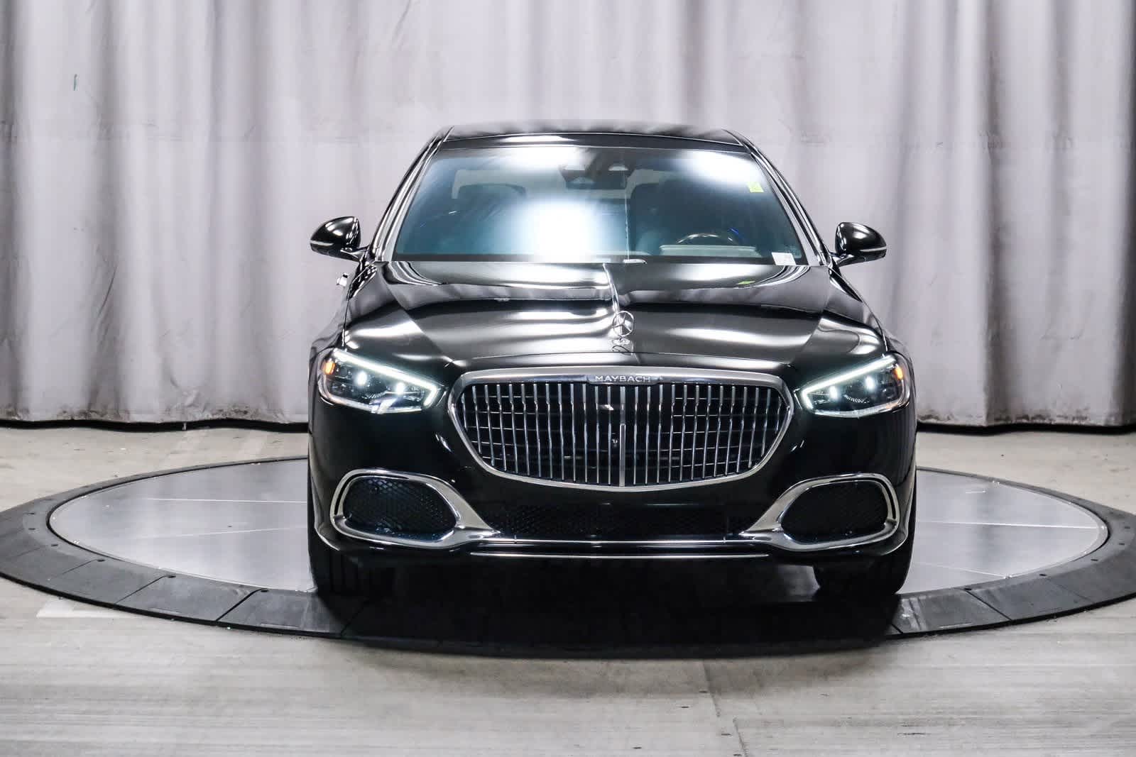 Thumbnail: 2024 Mercedes-Benz S-Class - 6