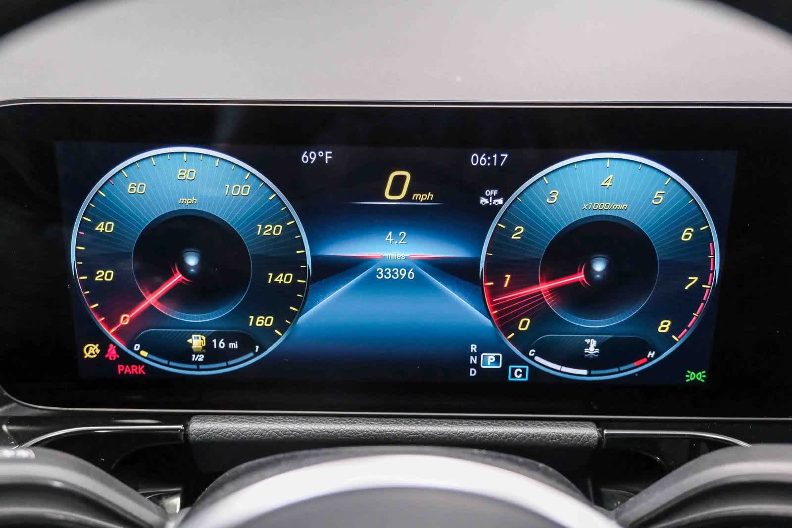 Thumbnail: 2023 Mercedes-Benz GLA - 25