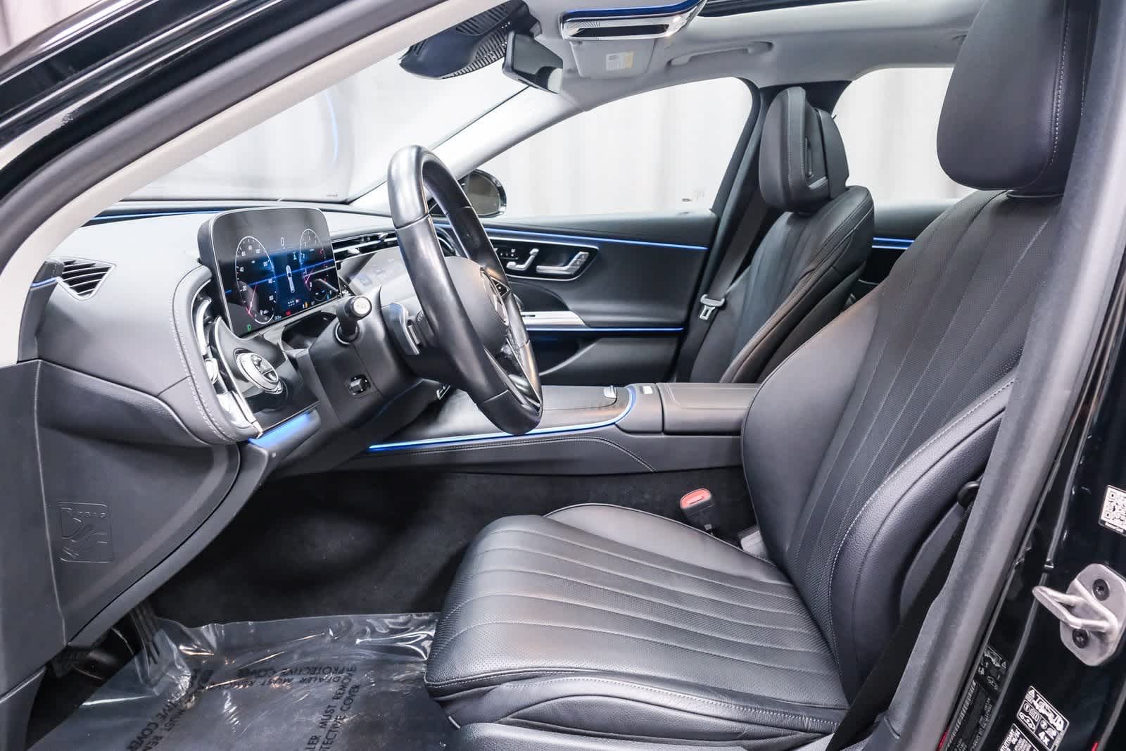 Thumbnail: 2025 Mercedes-Benz E-Class - 18