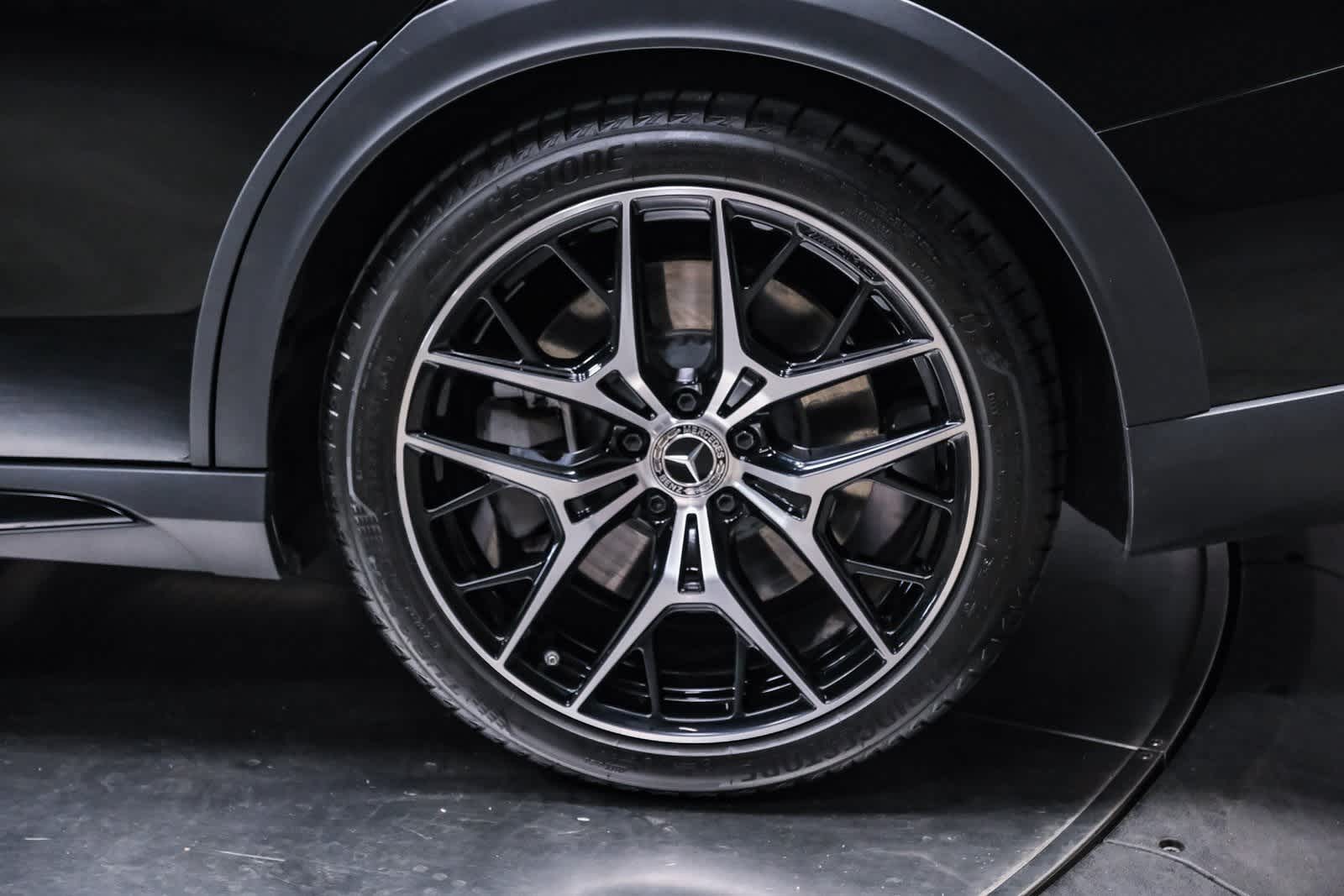 Thumbnail: 2025 Mercedes-Benz E-Class - 9