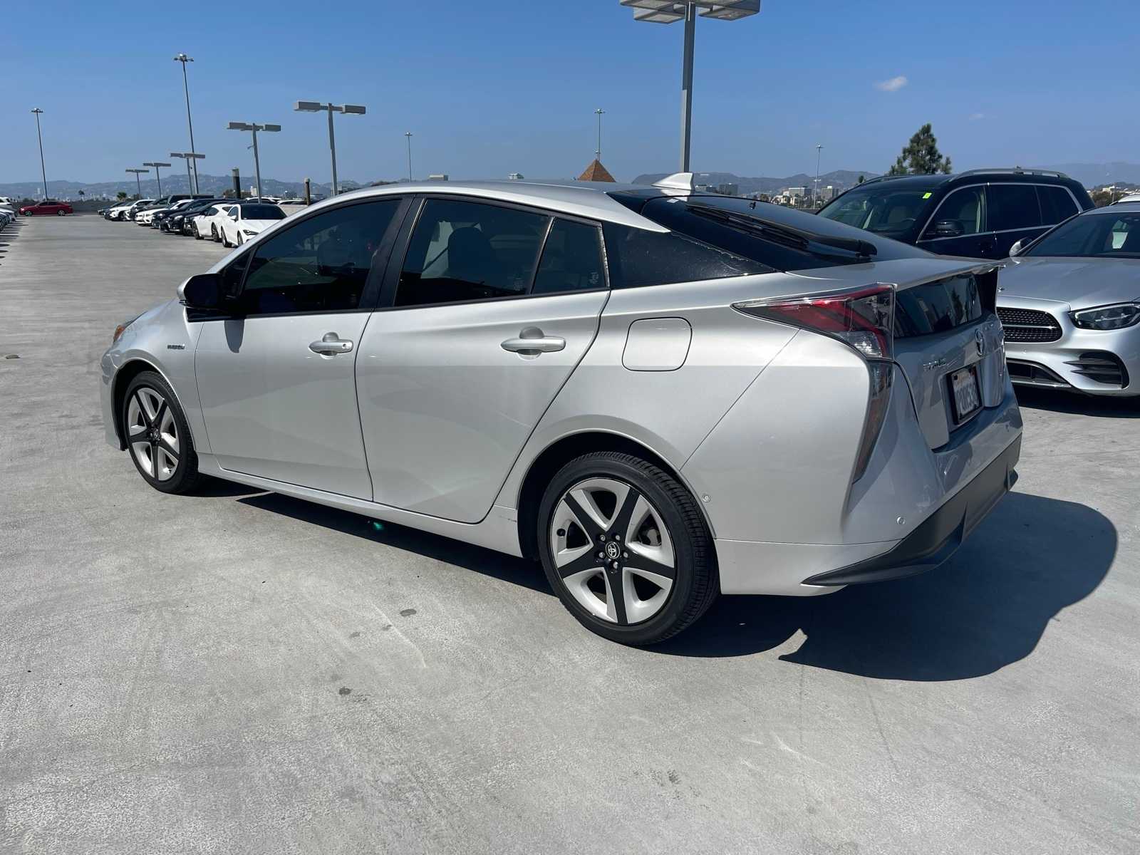 Thumbnail: 2018 Toyota Prius - 4
