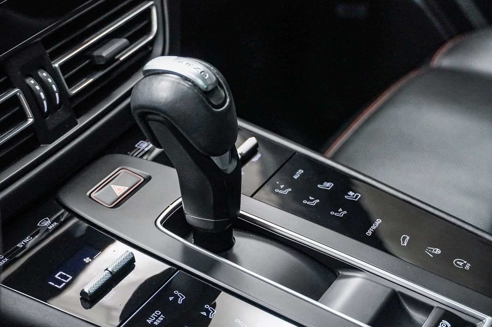 2023 Porsche Macan S 25