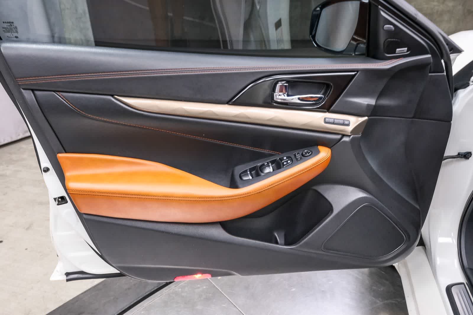 Thumbnail: 2019 Nissan Maxima - 17