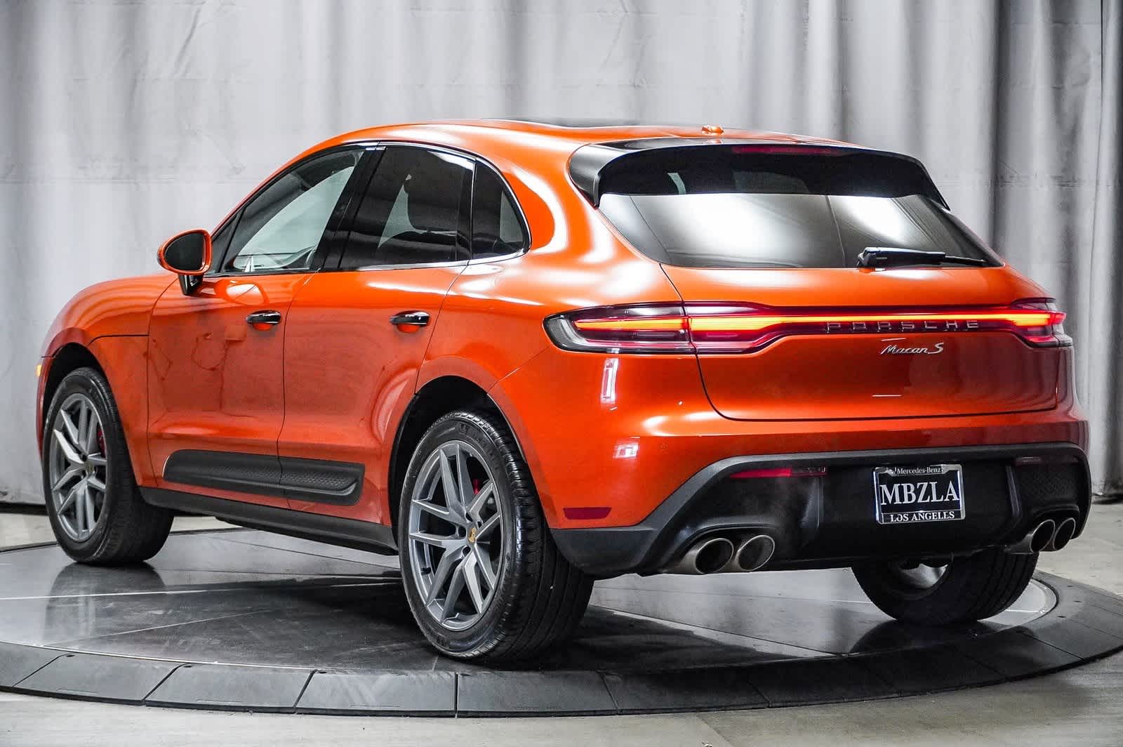 2023 Porsche Macan S 2
