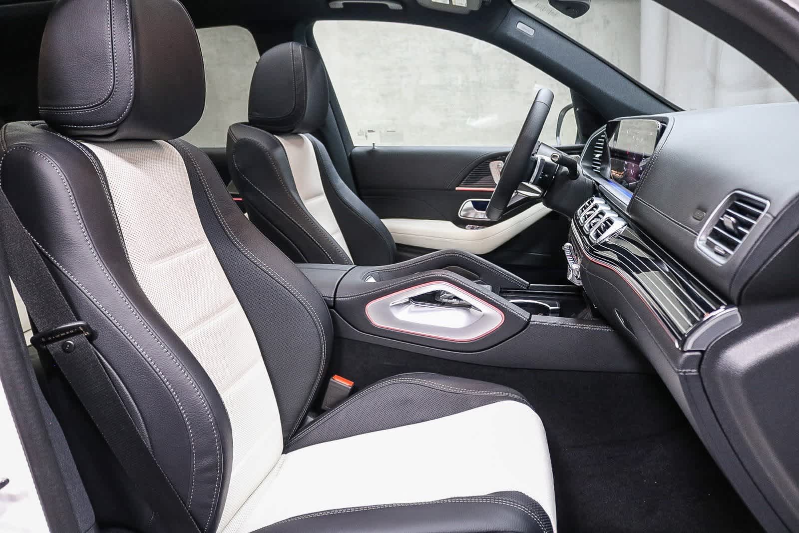 Thumbnail: 2026 Mercedes-Benz GLE - 16