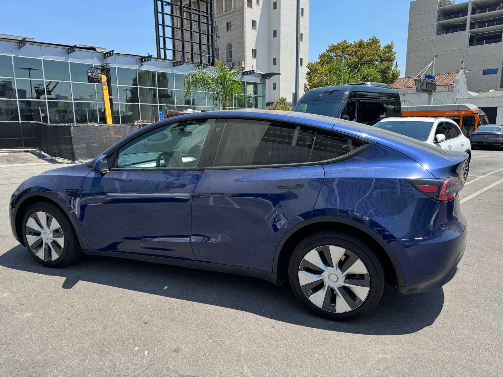 Thumbnail: 2022 Tesla Model Y - 4