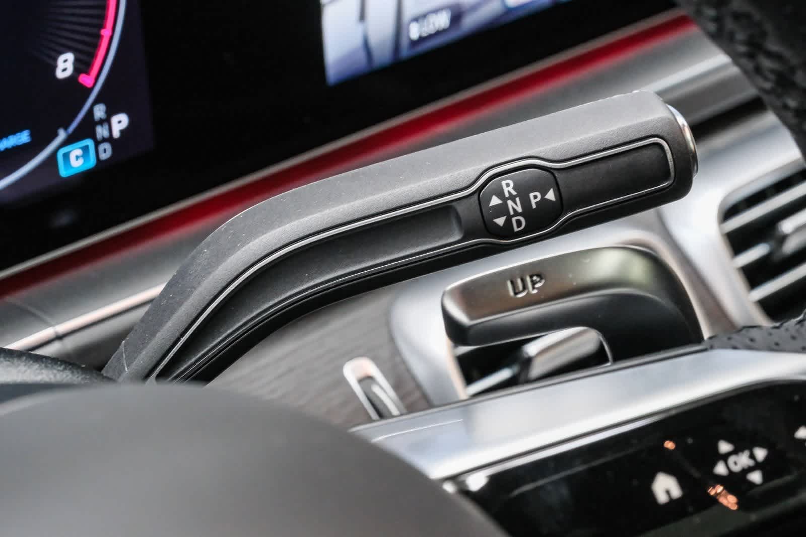 Thumbnail: 2026 Mercedes-Benz GL-Class - 22