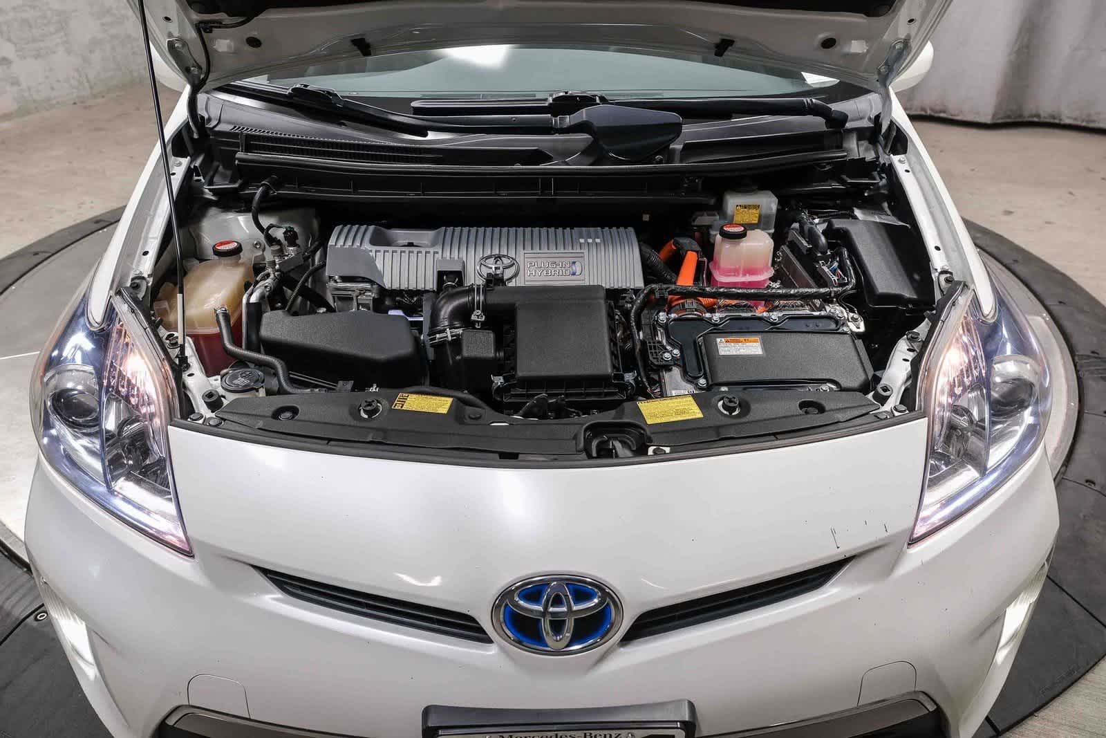 Thumbnail: 2015 Toyota Prius - 23