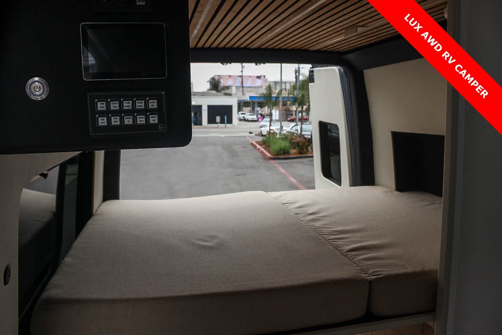 Thumbnail: 2023 Mercedes-Benz Sprinter - 23