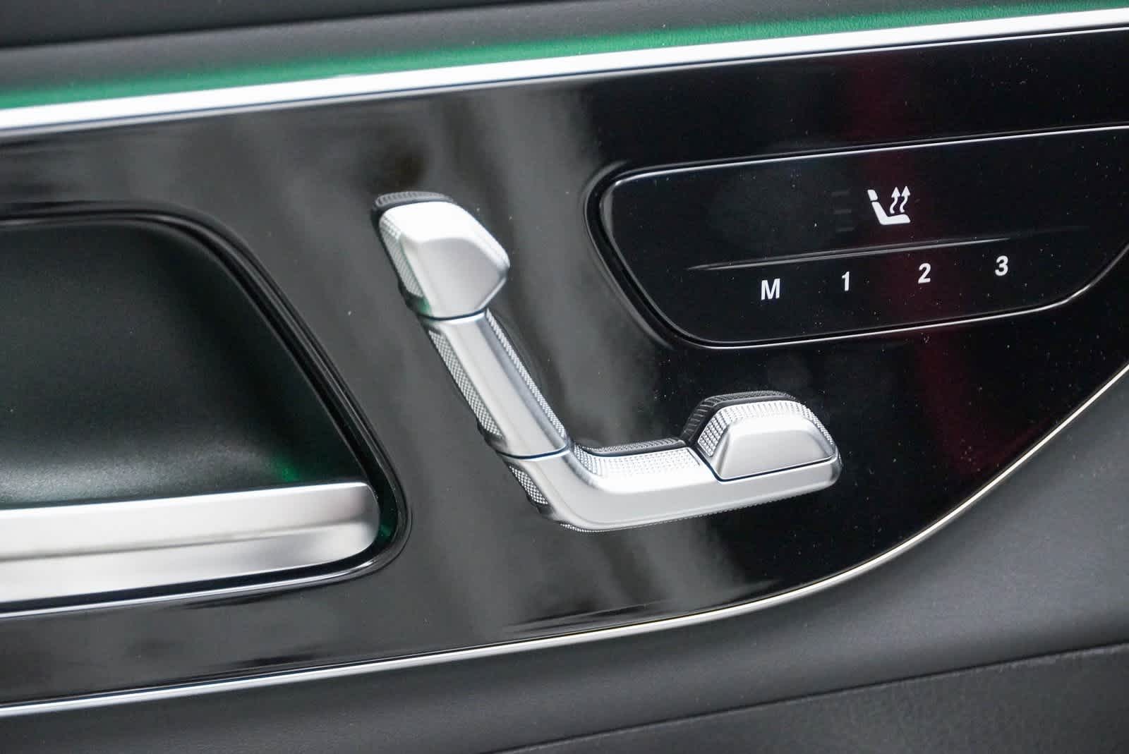 Thumbnail: 2025 Mercedes-Benz GL-Class - 23