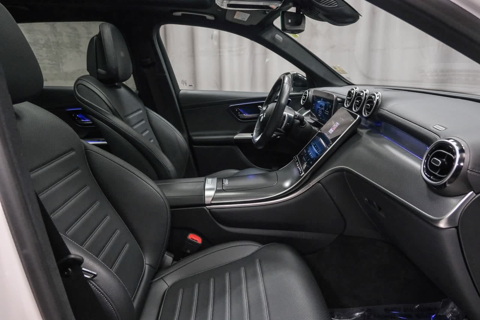 Thumbnail: 2023 Mercedes-Benz GLC - 15