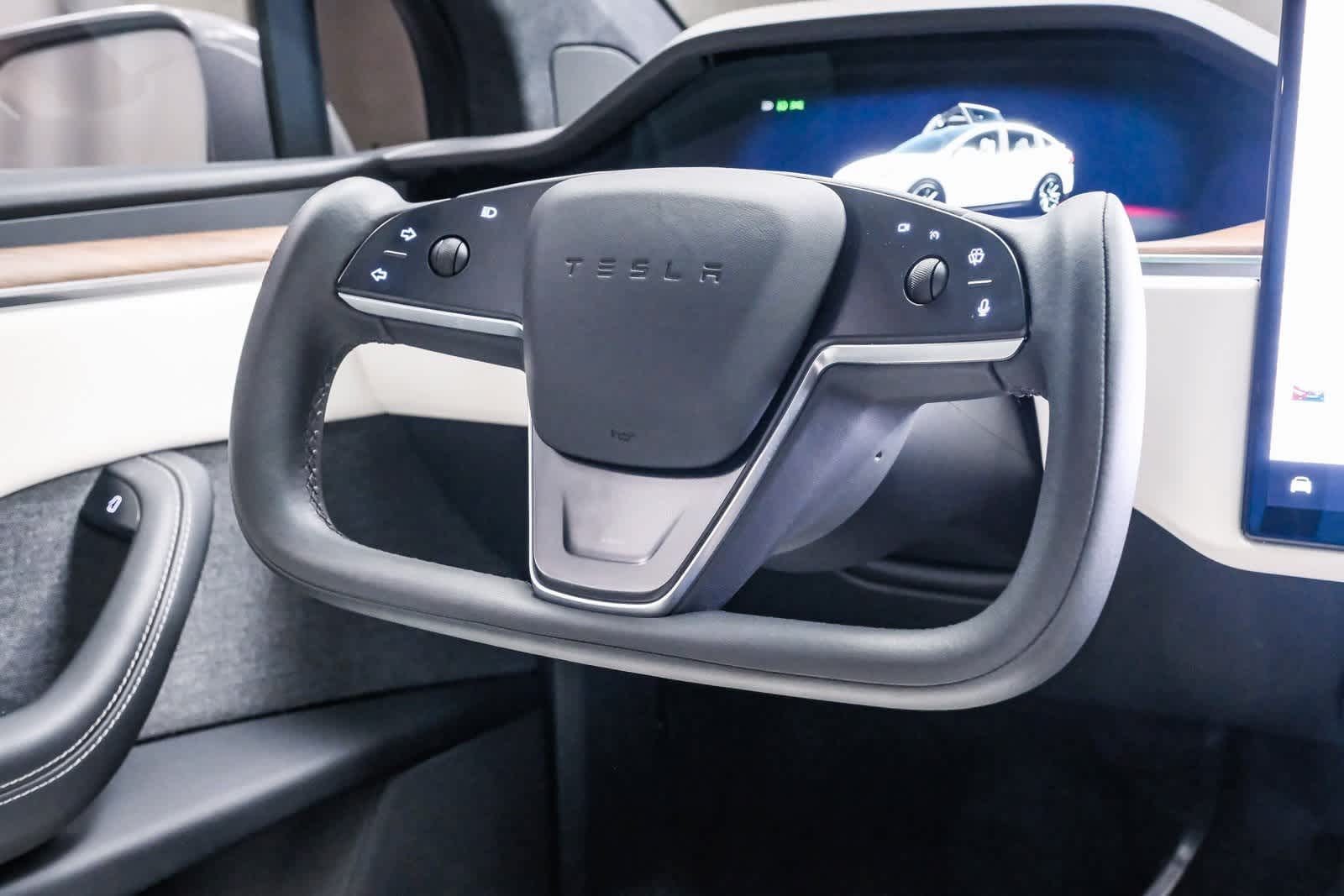 Thumbnail: 2023 Tesla Model X - 15