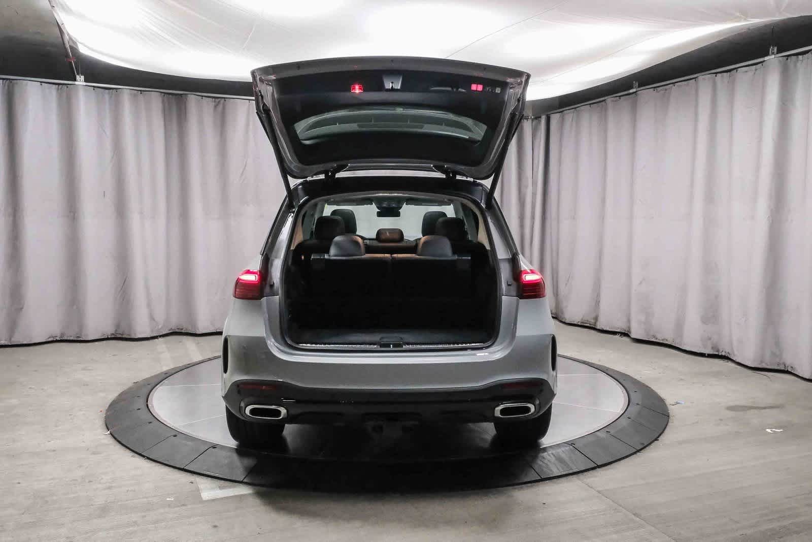 Thumbnail: 2025 Mercedes-Benz GLE - 27