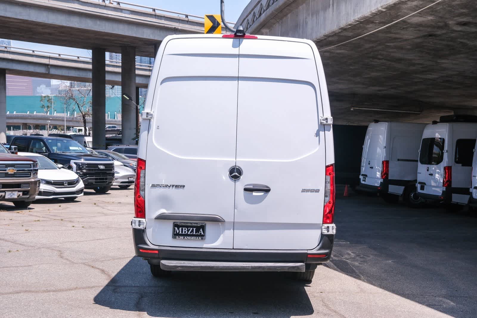 Thumbnail: 2022 Mercedes-Benz Sprinter - 5