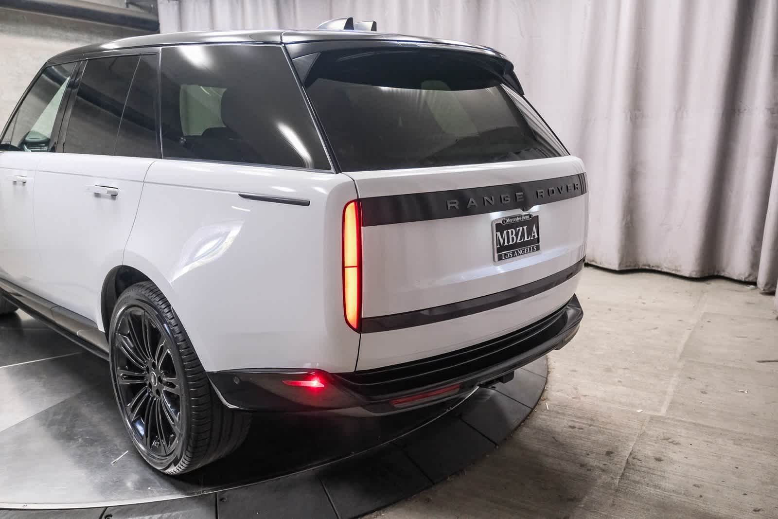 Thumbnail: 2024 Land Rover Range Rover - 8