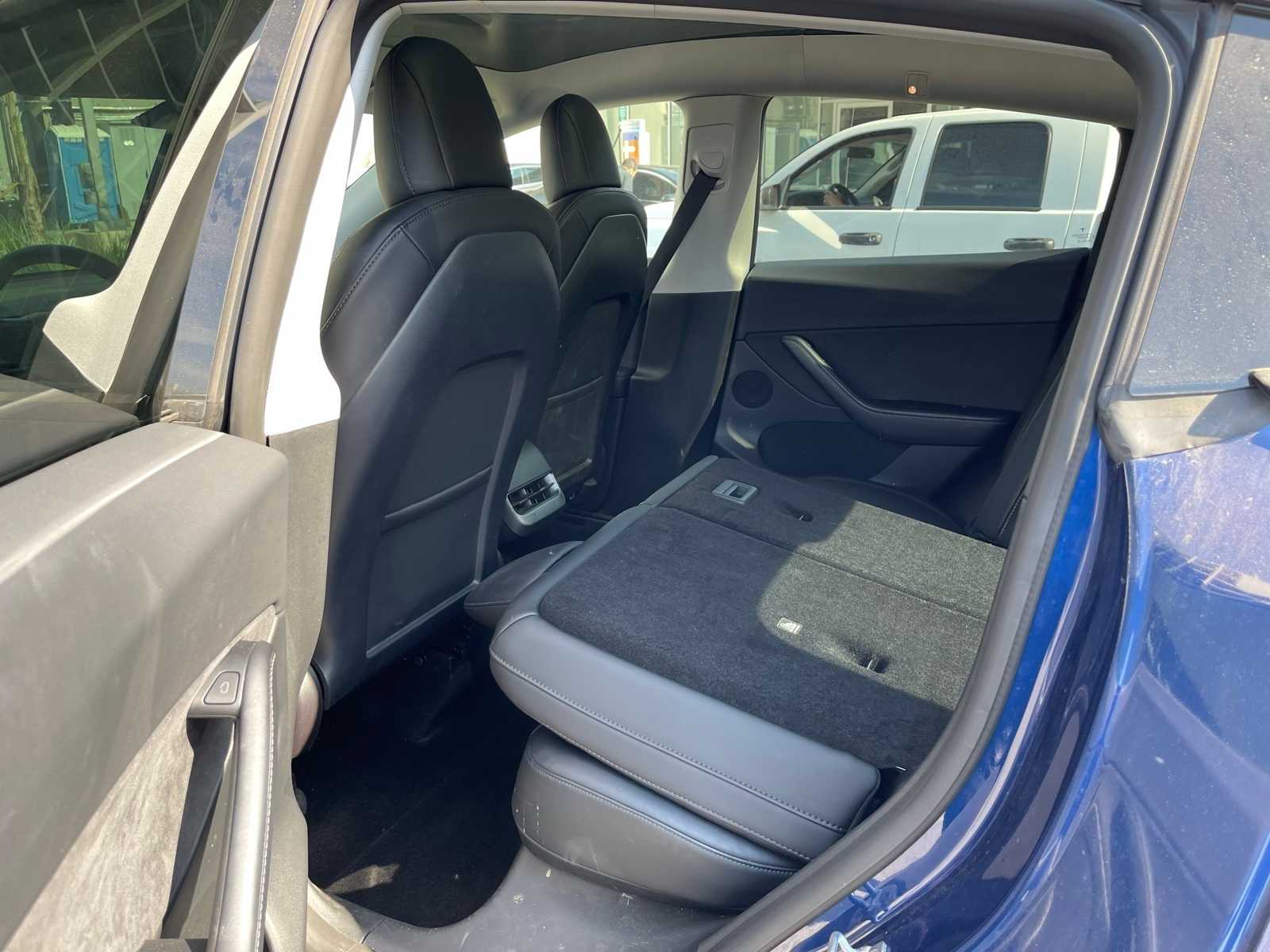 Thumbnail: 2022 Tesla Model Y - 6