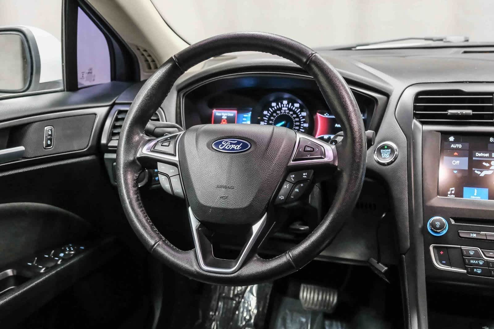 Thumbnail: 2018 Ford Fusion - 17