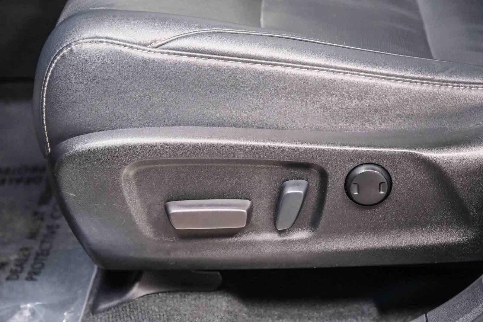 Thumbnail: 2019 Lexus RX - 20