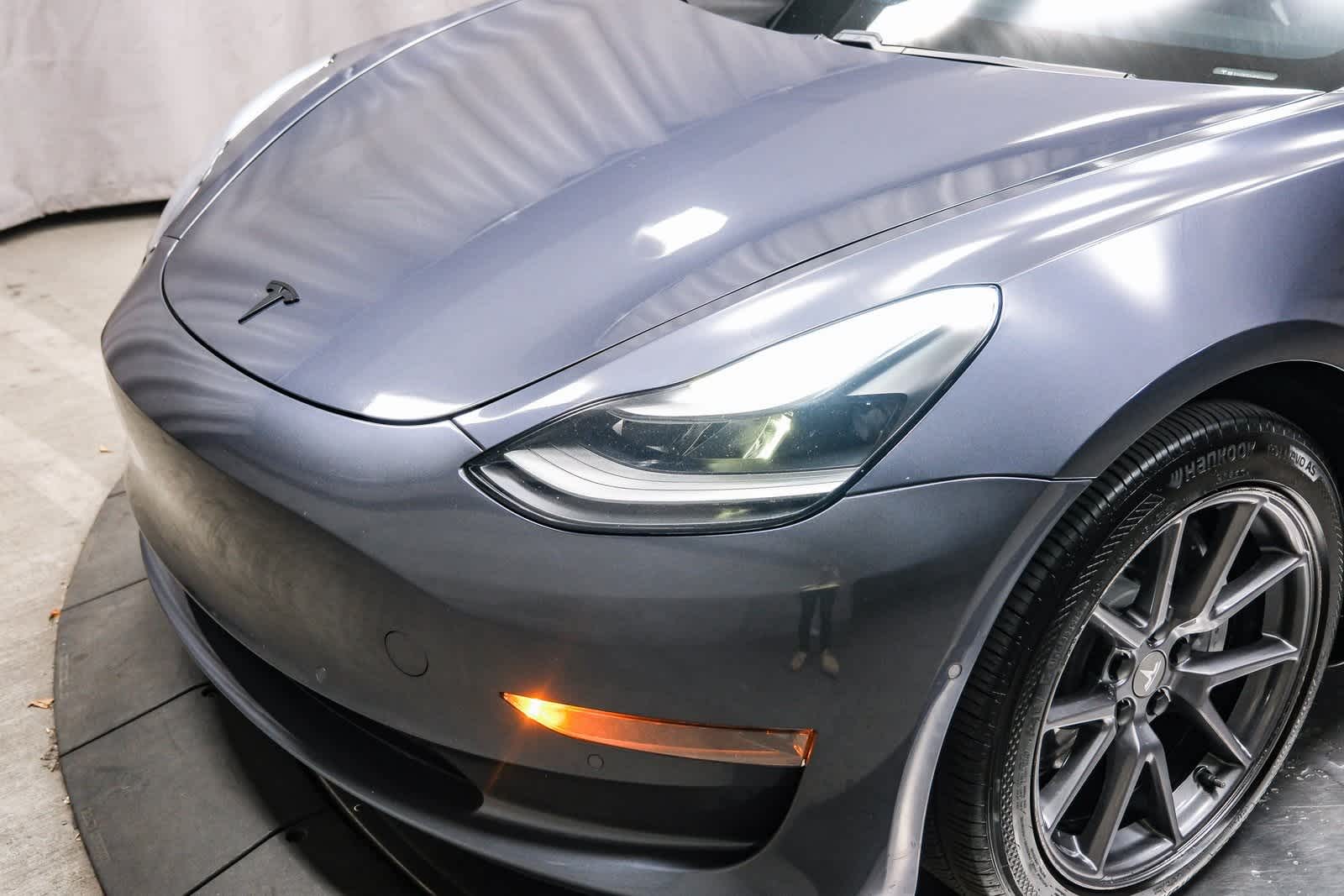 Thumbnail: 2021 Tesla Model 3 - 11