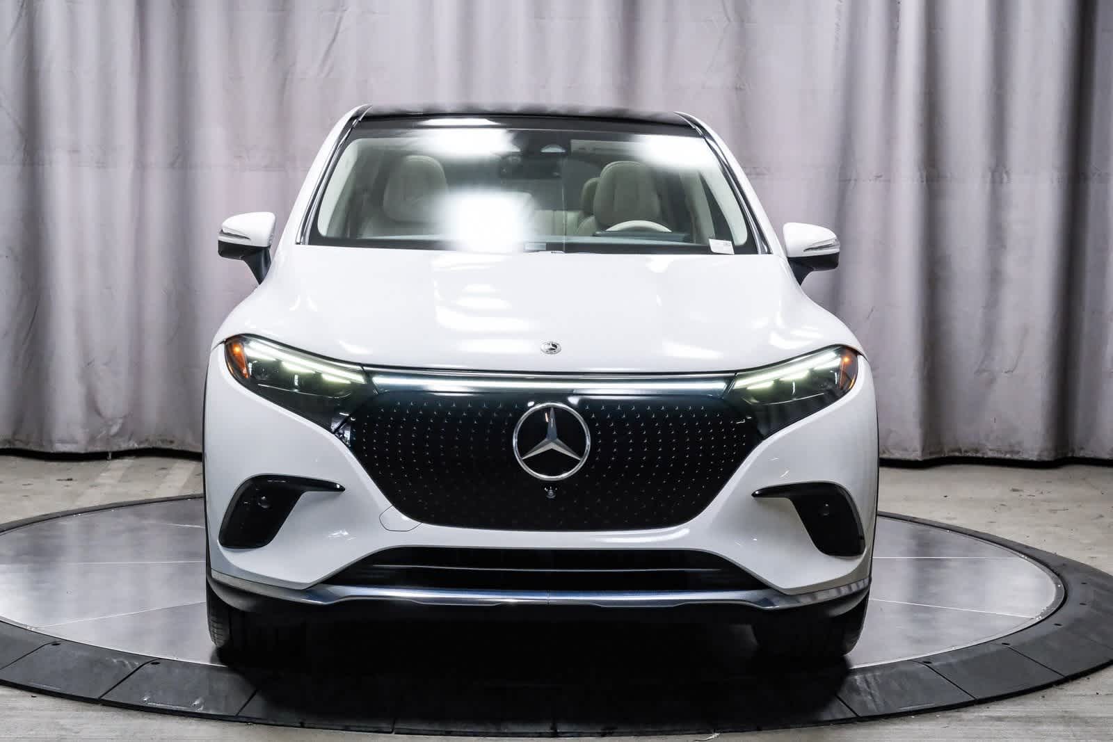 Thumbnail: 2023 Mercedes-Benz EQS - 6