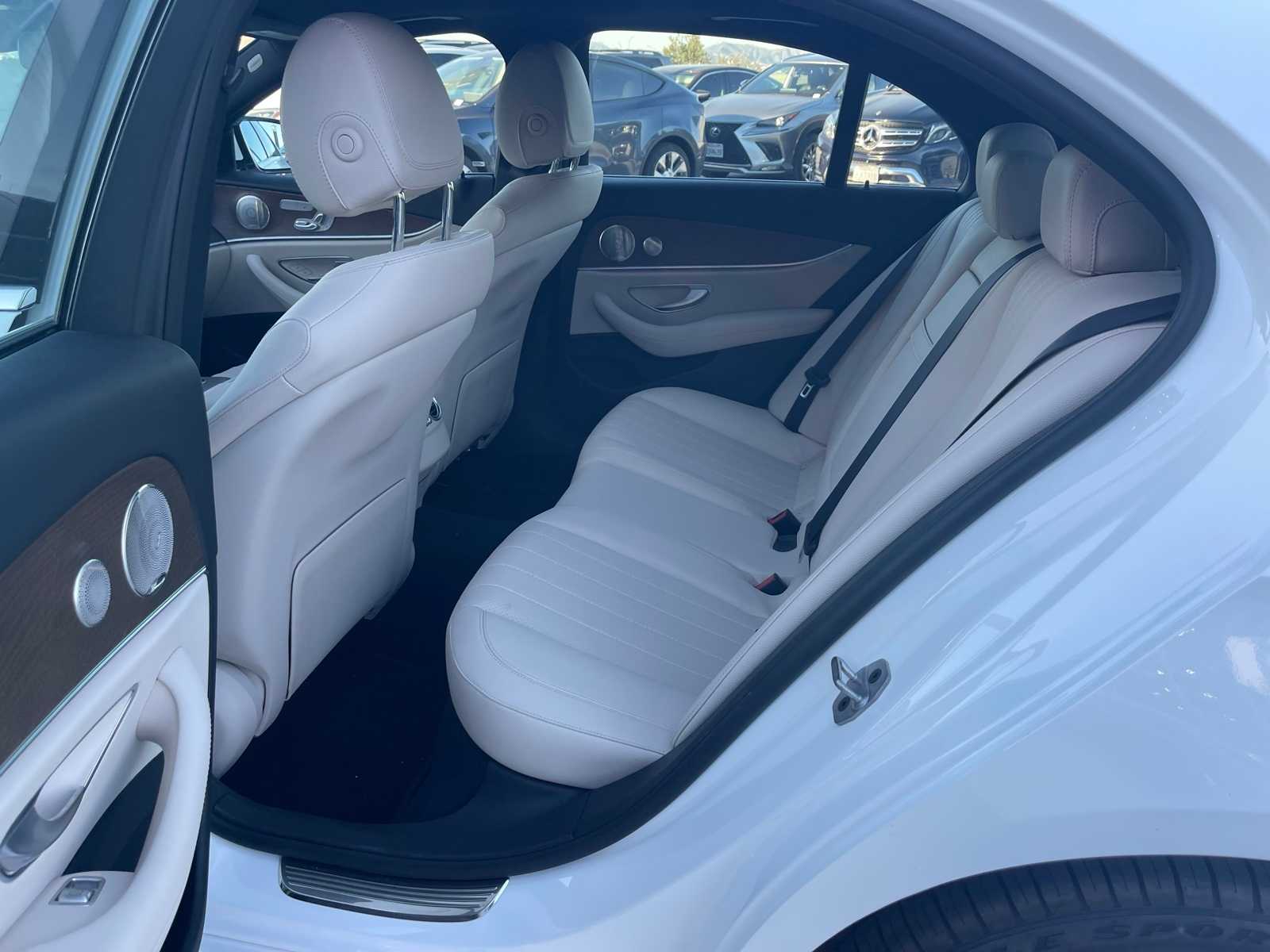 Thumbnail: 2022 Mercedes-Benz E-Class - 3