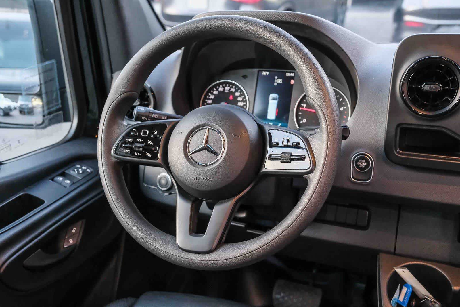 Thumbnail: 2023 Mercedes-Benz Sprinter - 15