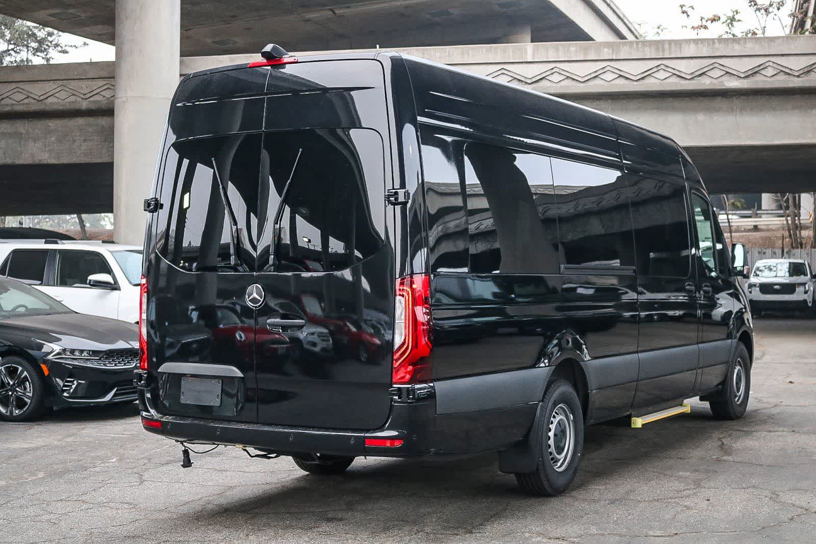 Thumbnail: 2024 Mercedes-Benz Sprinter - 6