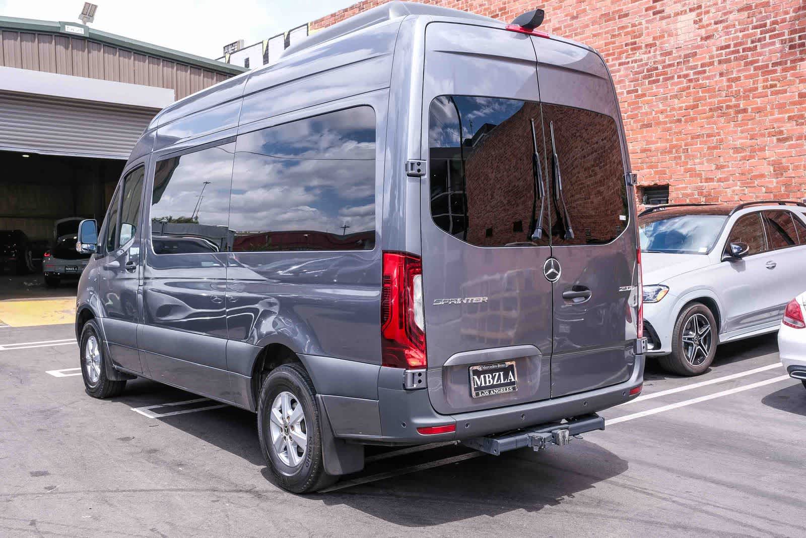 Thumbnail: 2024 Mercedes-Benz Sprinter - 6
