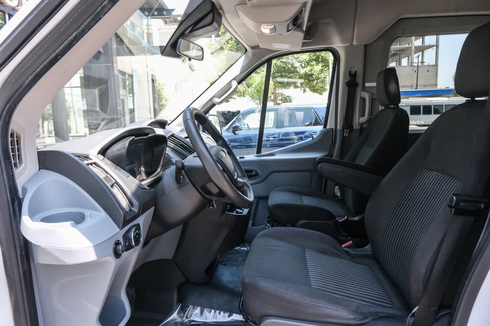 Thumbnail: 2019 Ford Transit Series - 14