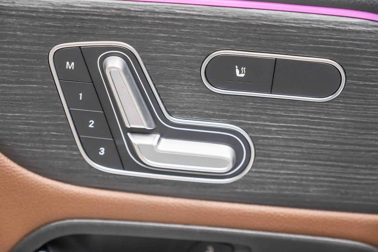 Thumbnail: 2021 Mercedes-Benz GLB - 24