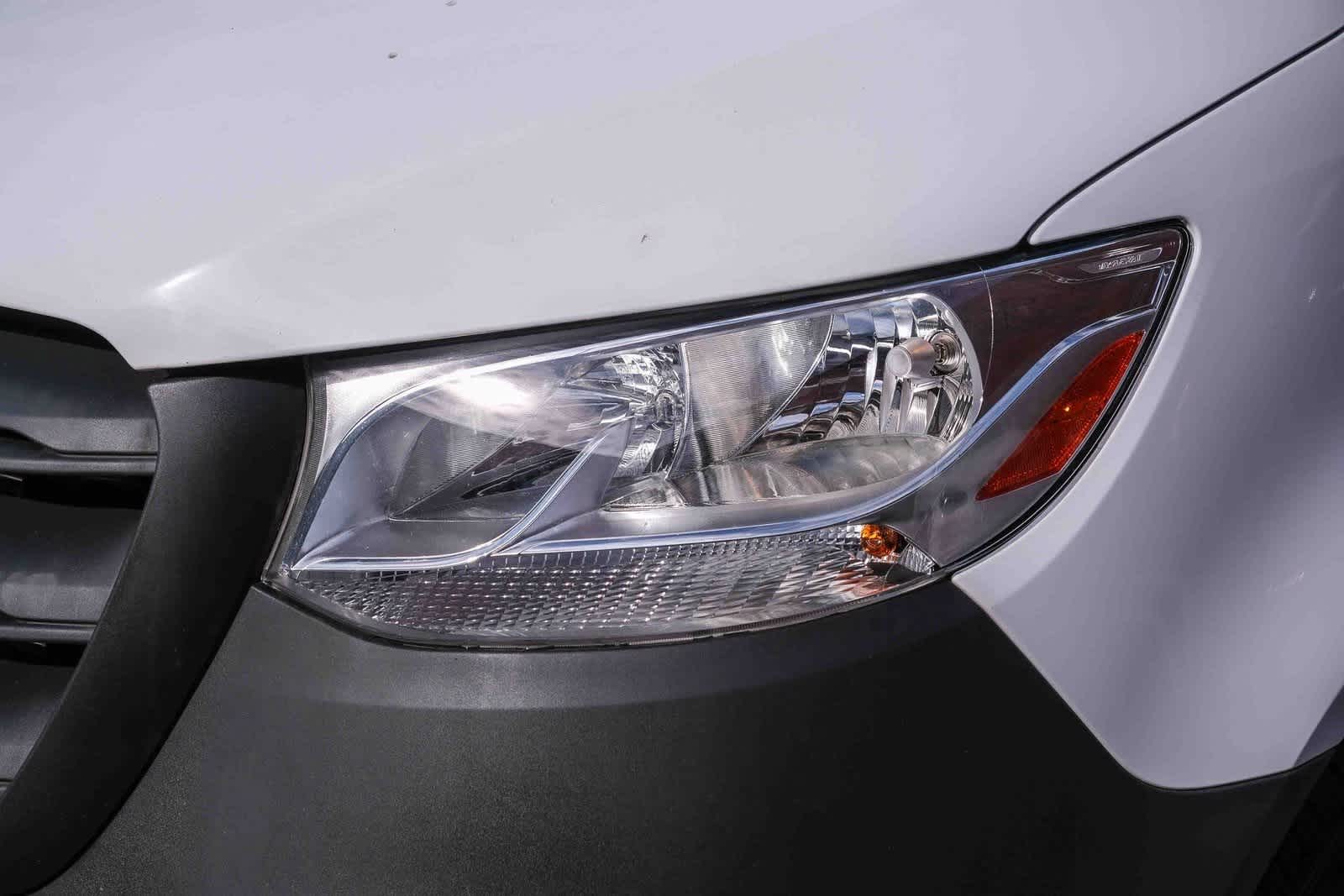 Thumbnail: 2023 Mercedes-Benz Sprinter - 11