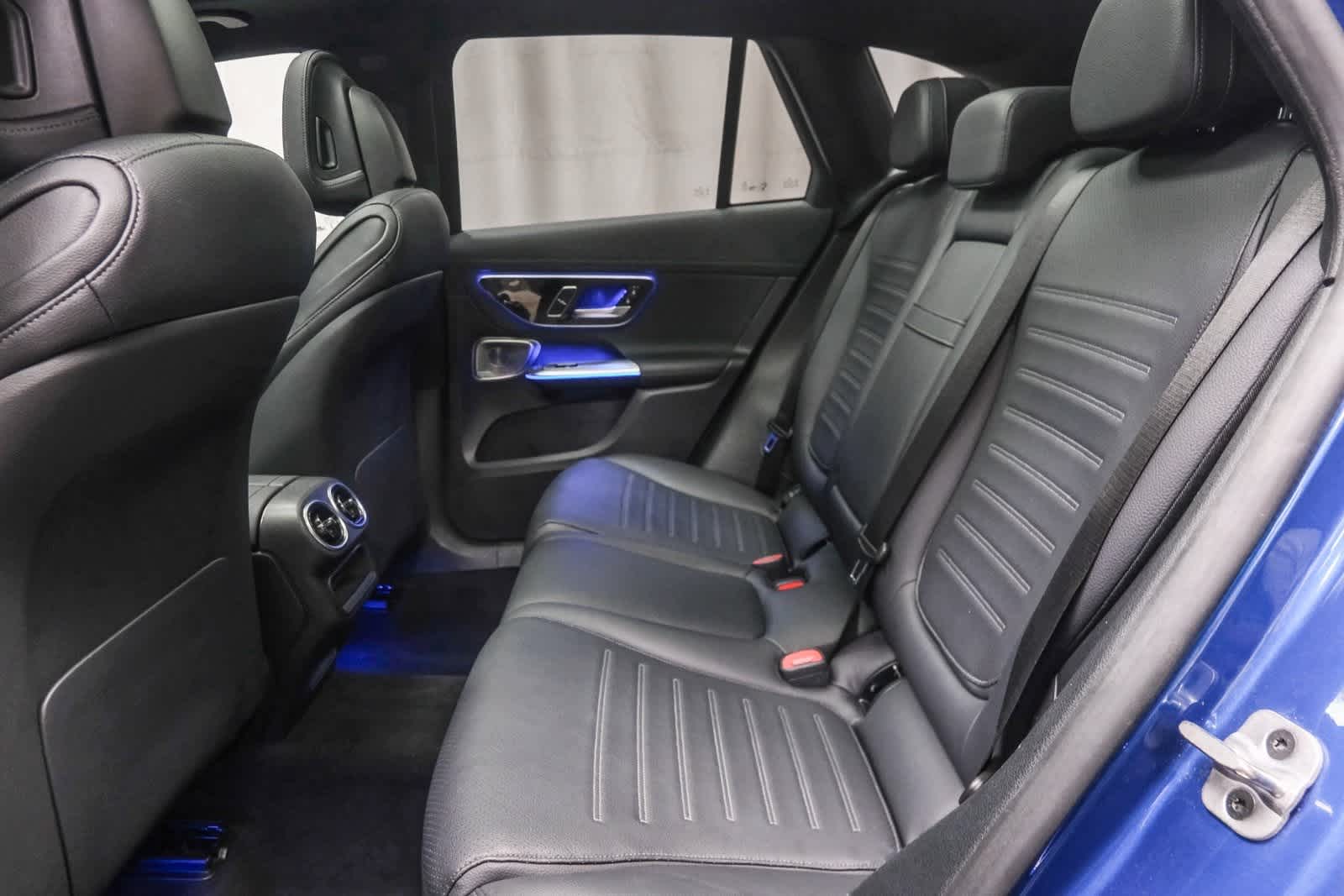 Thumbnail: 2023 Mercedes-Benz GLC - 17